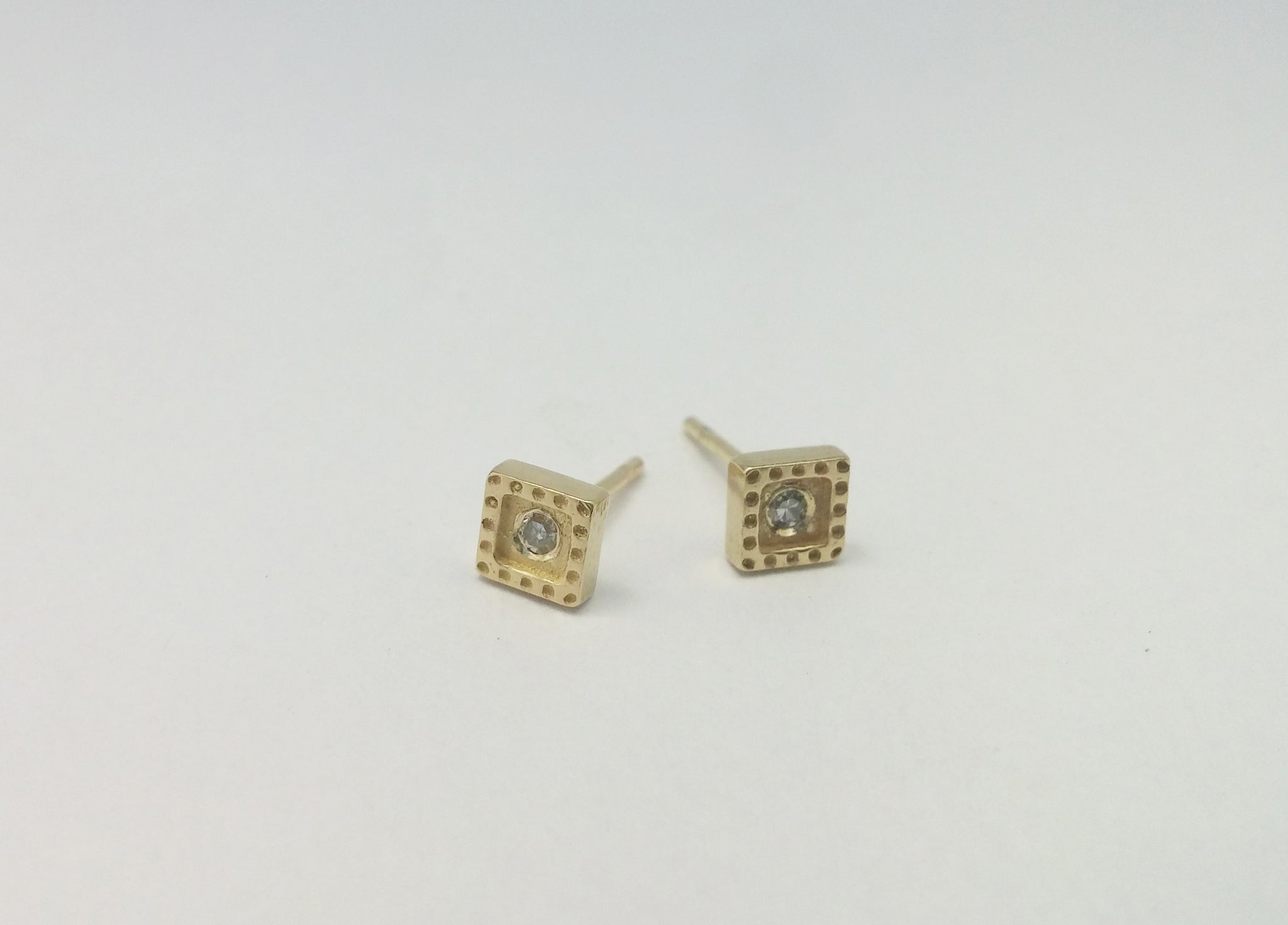 Square stud earrings with diamonds - G Rubinstein Jewellery