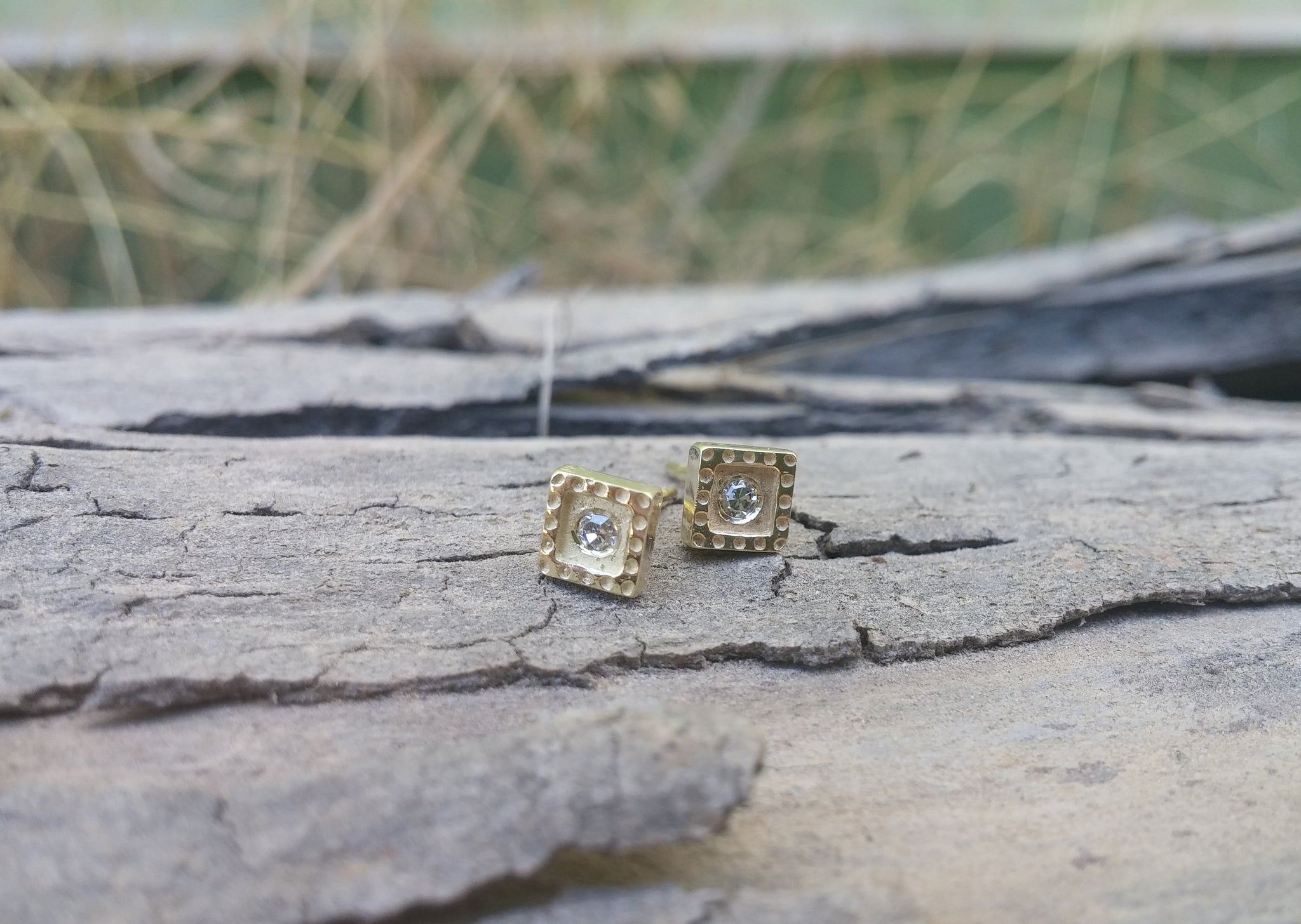 Square stud earrings with diamonds - G Rubinstein Jewellery