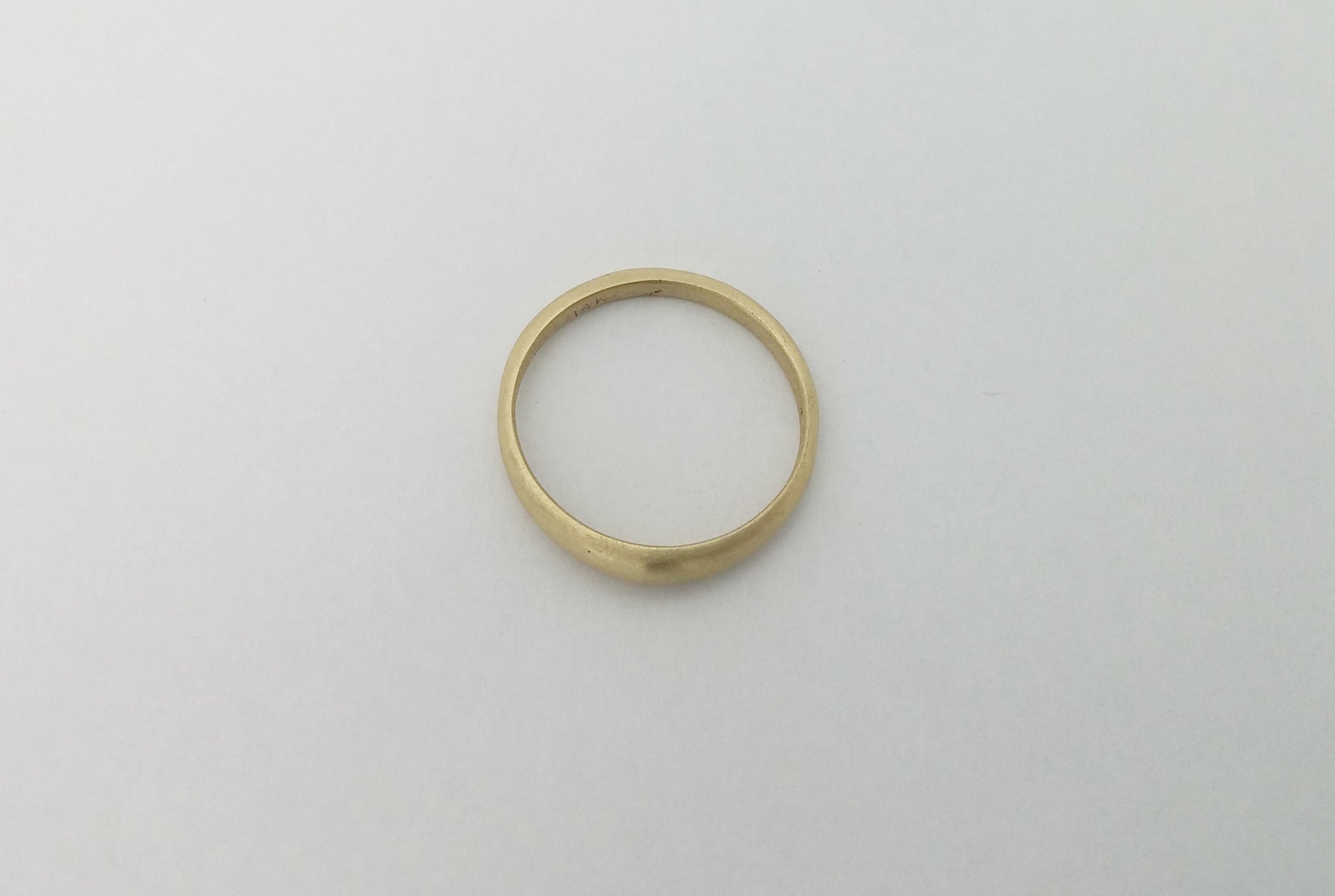 Expanding gold wedding band - G Rubinstein Jewellery